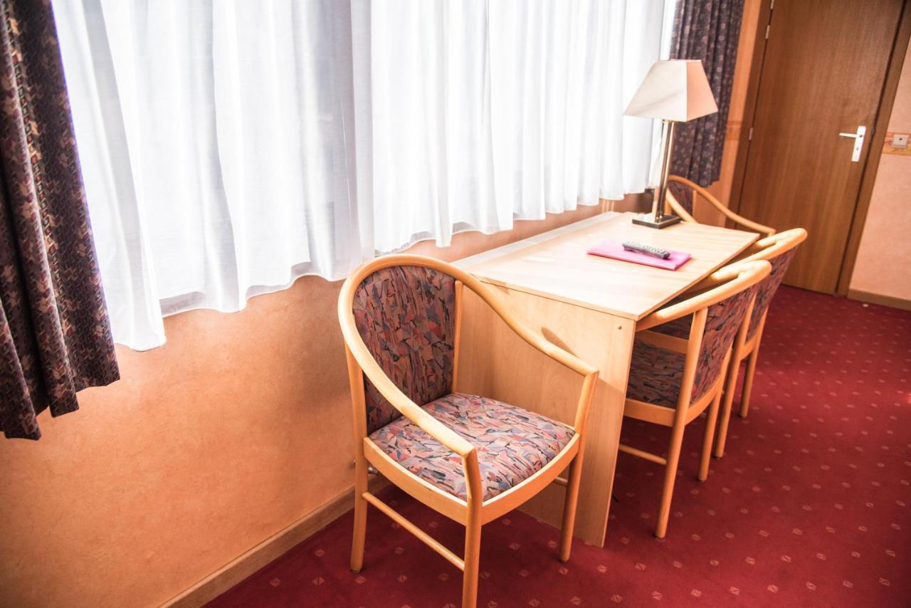 Hotel Le Relais Du Marquis Ittre Zewnętrze zdjęcie